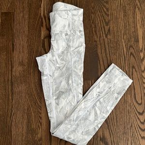 NWT lululemon pants with pockets